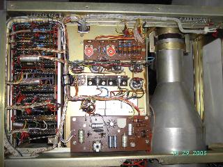 Bottom view of the OMS 811 oscilloscope